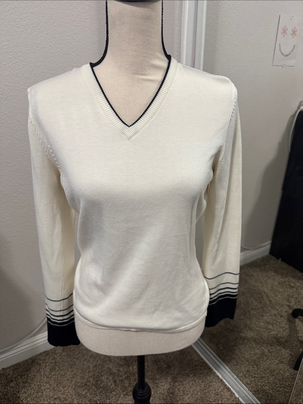 Guess Classic V-Neck Contrast Trim Sweater - White with Black Trim